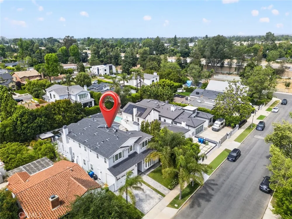 4533 Farmdale Avenue North Hollywood, CA 91602
