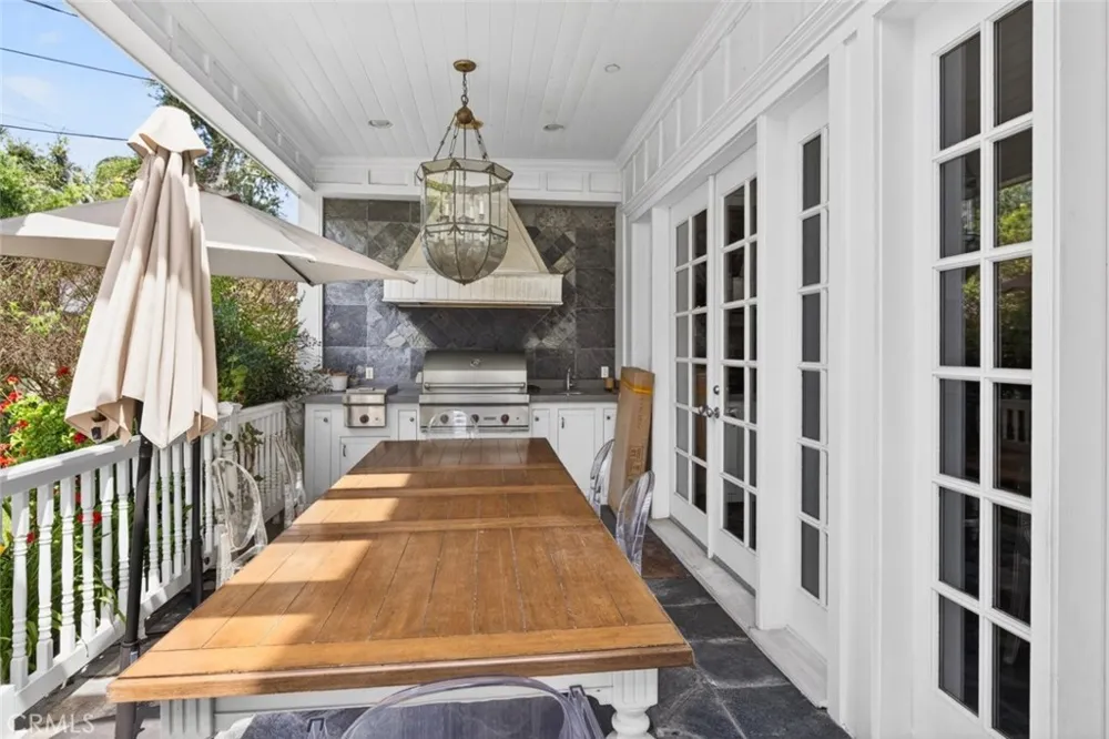 4533 Farmdale Avenue North Hollywood, CA 91602
