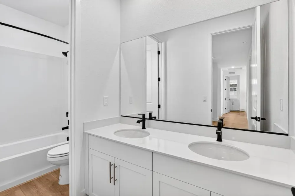 190 Golden Gate Lane Vacaville, CA 95687