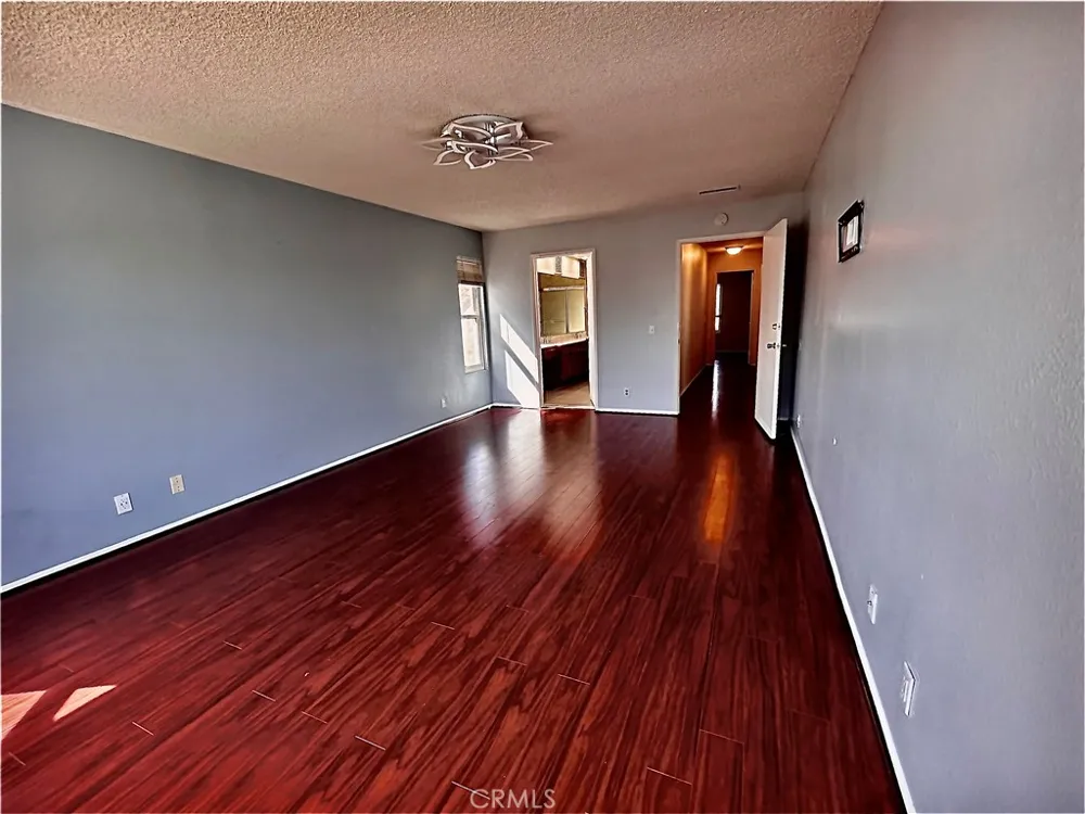 10 Bluff Point Circle Phillips Ranch, CA 91766