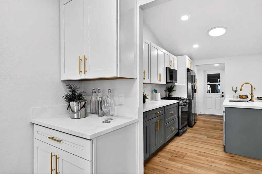 2546 MARATHON DR San Diego, CA 92123