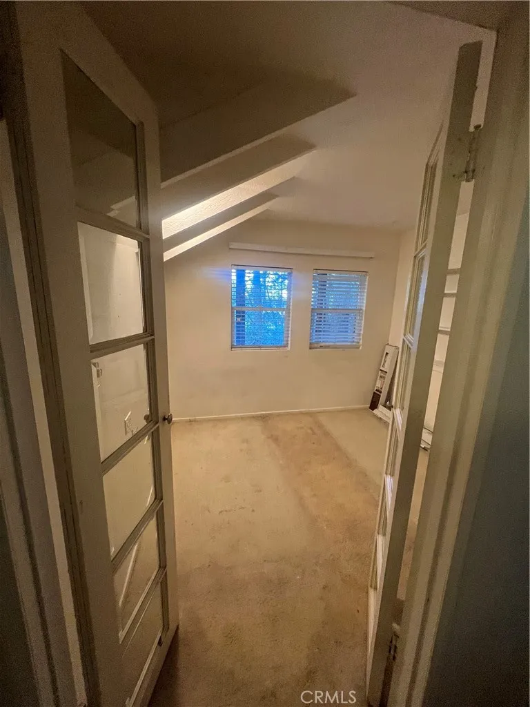 807 Sierra Vista Twin Peaks, CA 92391