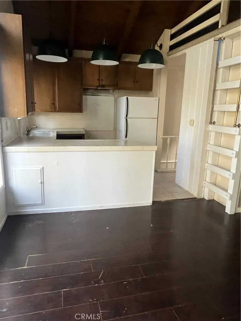807 Sierra Vista Twin Peaks, CA 92391