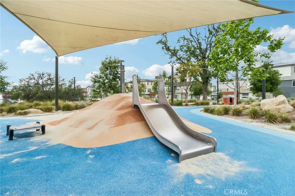 27230 Red Willow Court Valencia, CA 91381
