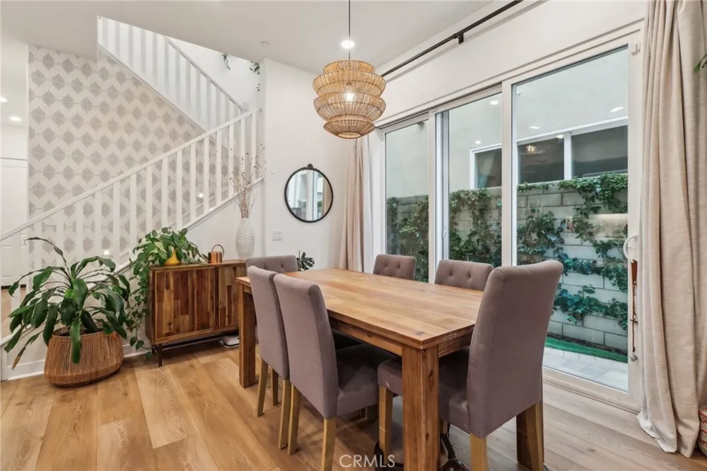 27230 Red Willow Court Valencia, CA 91381