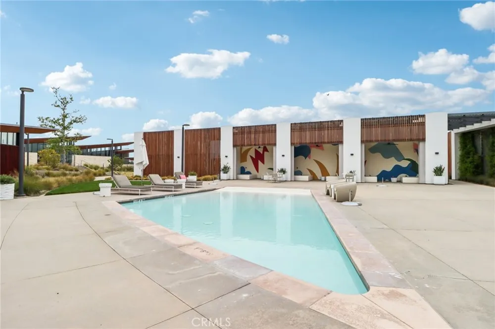 27230 Red Willow Court Valencia, CA 91381