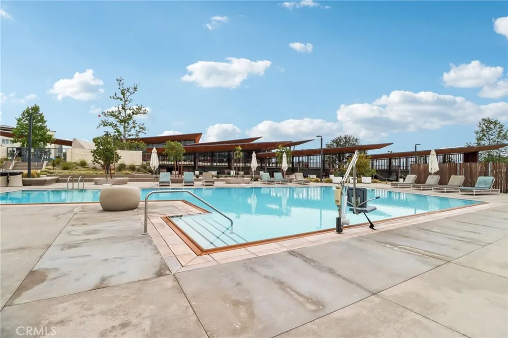 27230 Red Willow Court Valencia, CA 91381