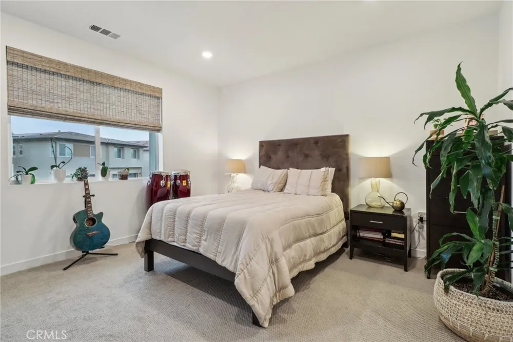 27230 Red Willow Court Valencia, CA 91381