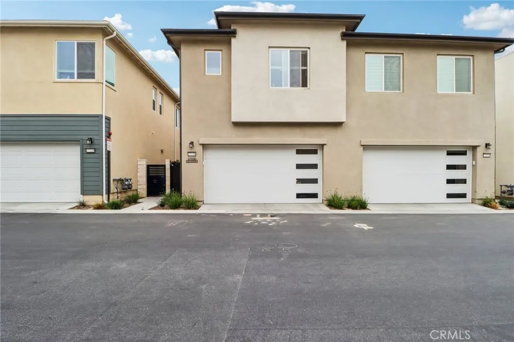 27230 Red Willow Court Valencia, CA 91381