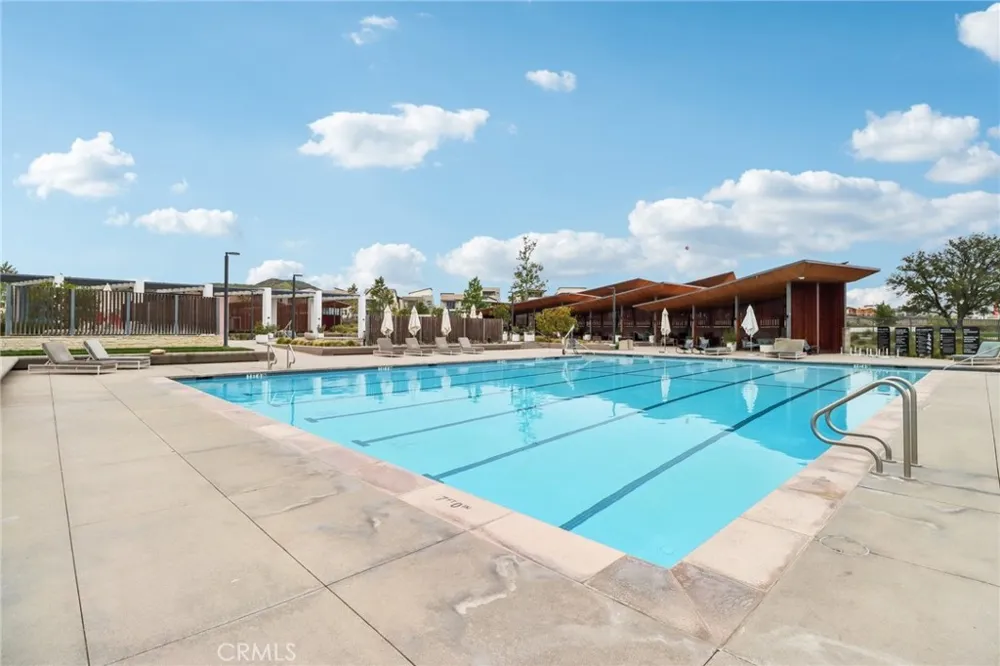 27230 Red Willow Court Valencia, CA 91381