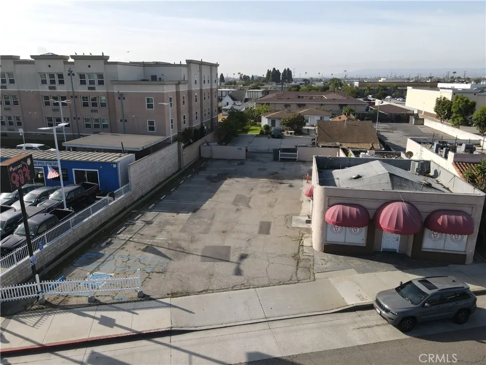 1716 W Redondo Beach Gardena, CA 90247