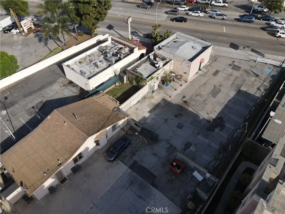 1716 W Redondo Beach Gardena, CA 90247