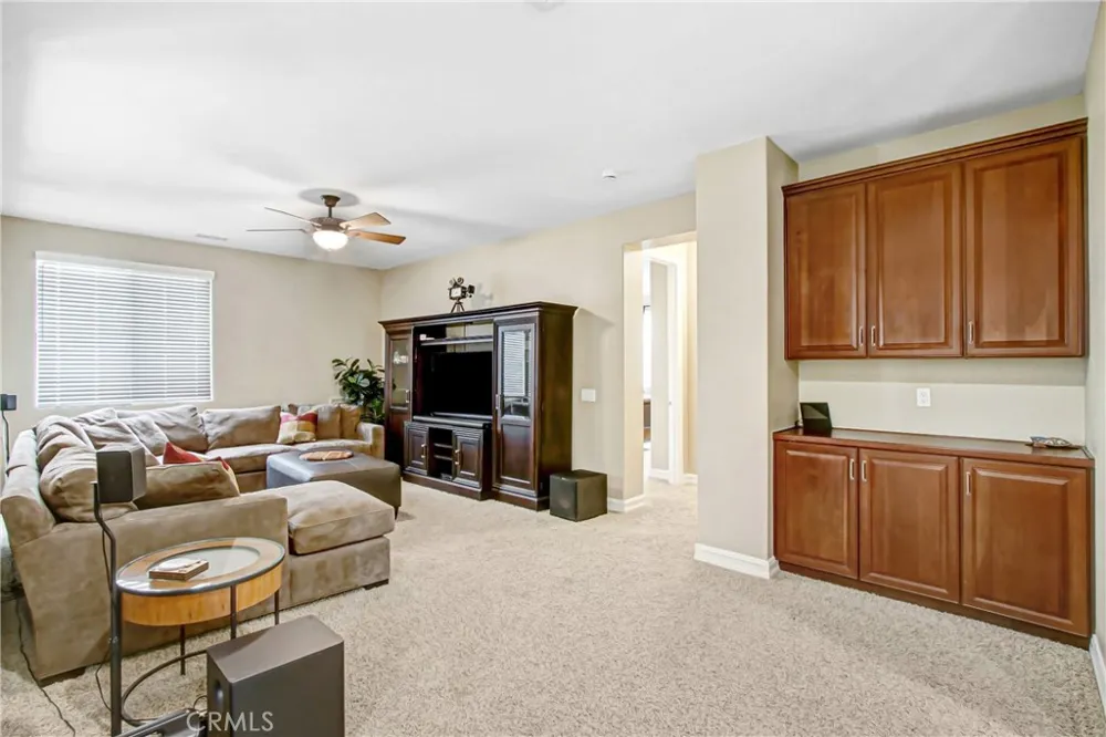 498 Green Orchard Riverside, CA 92506
