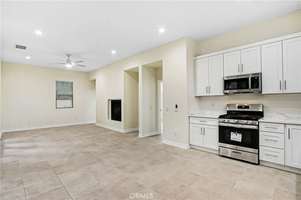 498 Green Orchard Riverside, CA 92506