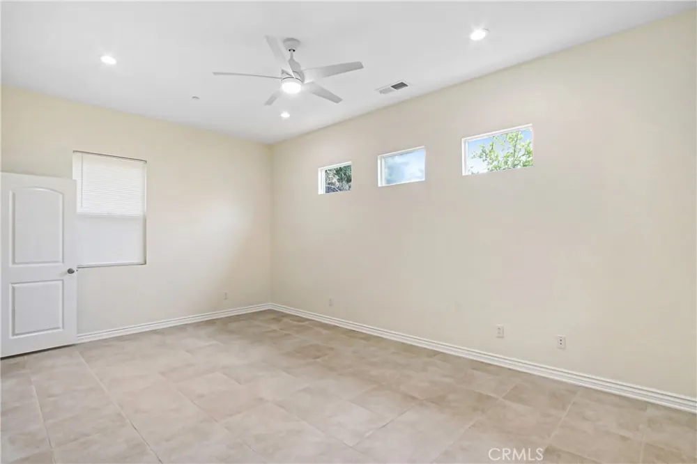 498 Green Orchard Riverside, CA 92506