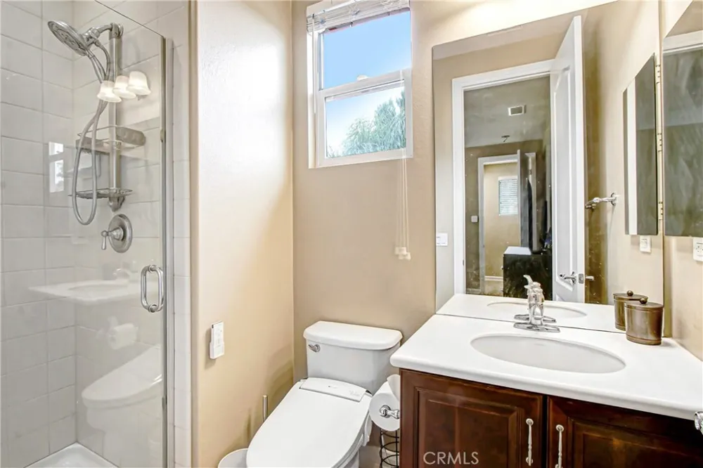498 Green Orchard Riverside, CA 92506
