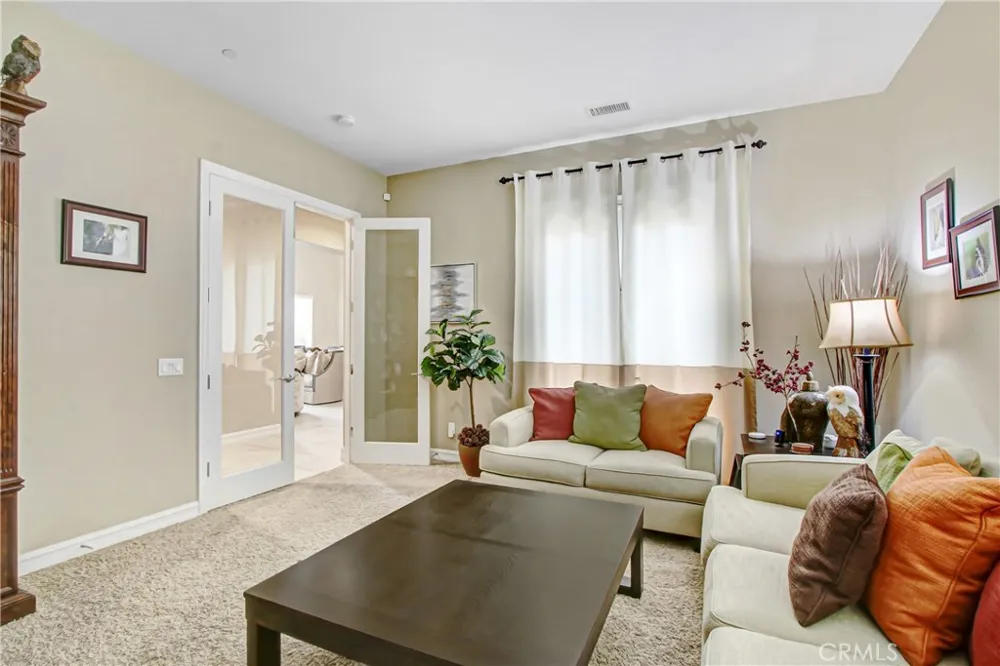 498 Green Orchard Riverside, CA 92506