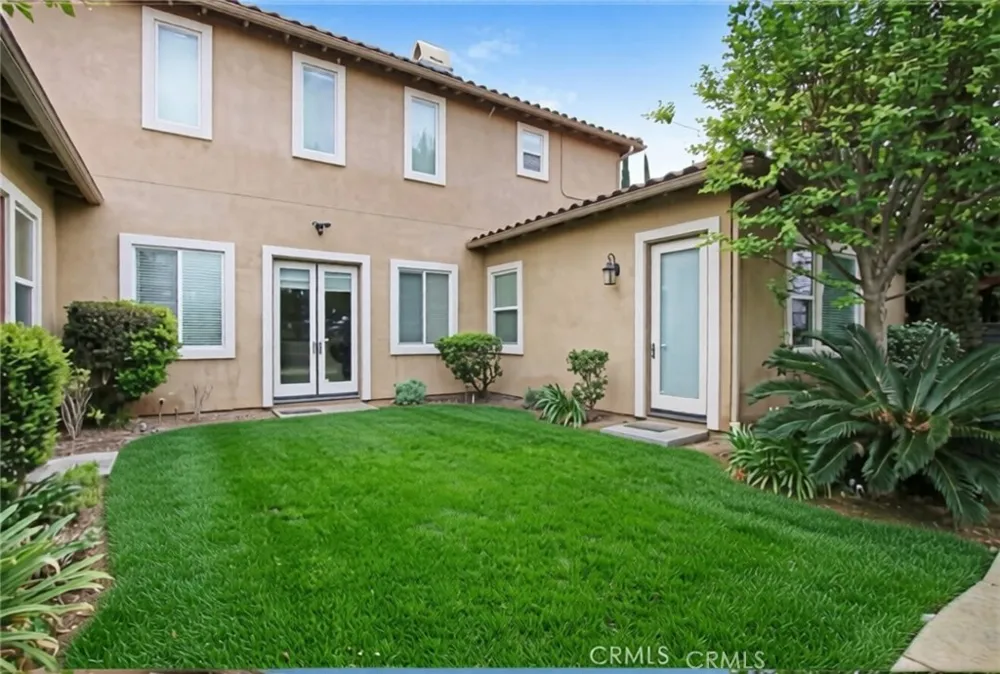 498 Green Orchard Riverside, CA 92506