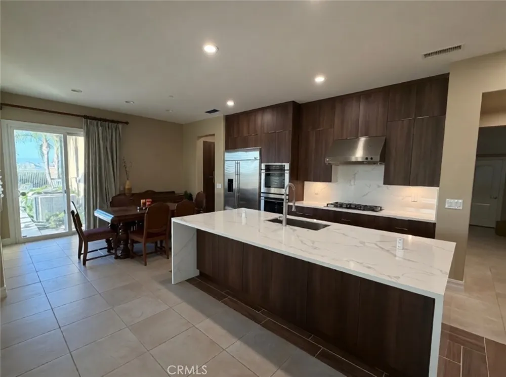 498 Green Orchard Riverside, CA 92506