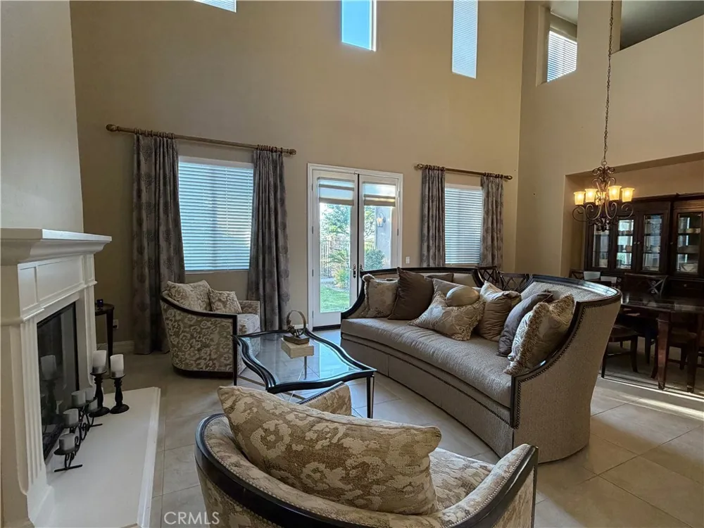 498 Green Orchard Riverside, CA 92506