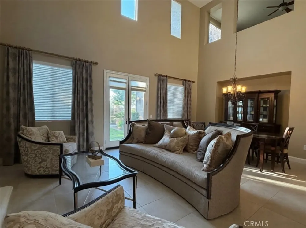 498 Green Orchard Riverside, CA 92506