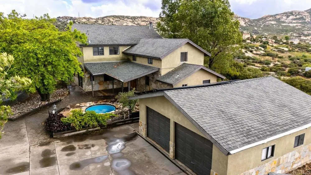 3860 Carveacre Road Alpine, CA 91901
