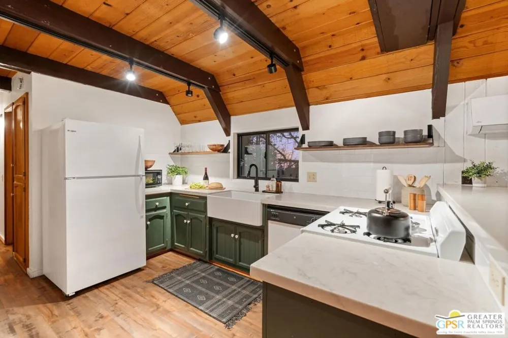 55055 John Muir Road Idyllwild, CA 92549