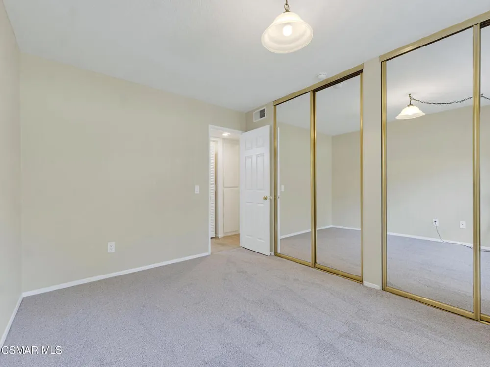 2731 Erringer Road #28 Simi Valley, CA 93065