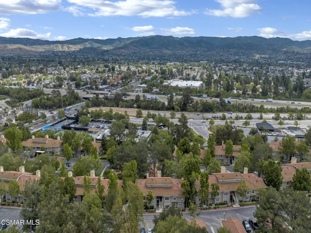2731 Erringer Road #28 Simi Valley, CA 93065