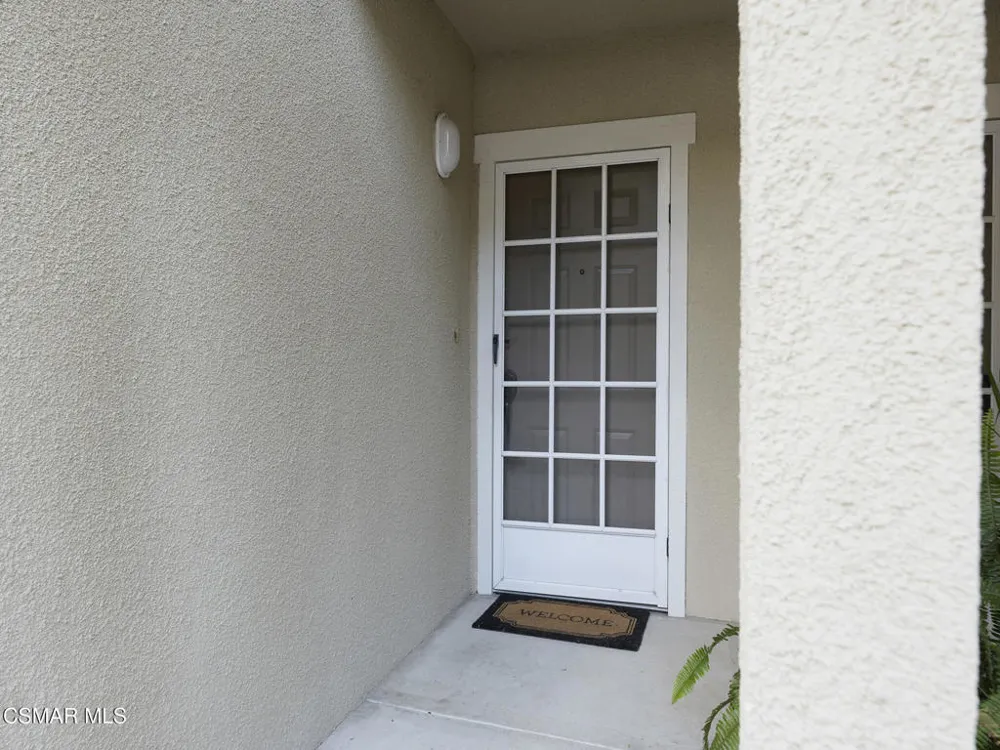 2731 Erringer Road #28 Simi Valley, CA 93065