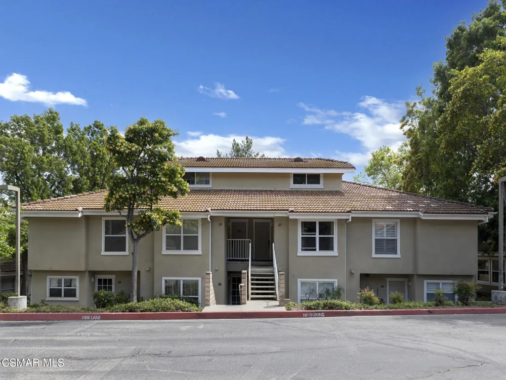 2731 Erringer Road #28 Simi Valley, CA 93065