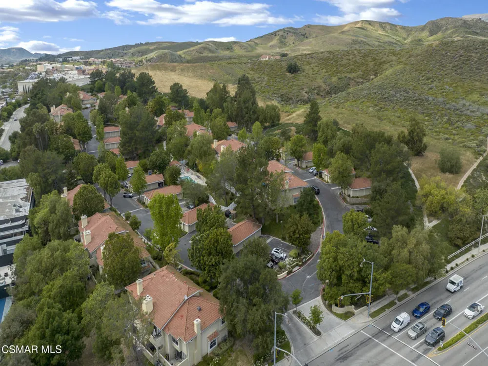 2731 Erringer Road #28 Simi Valley, CA 93065