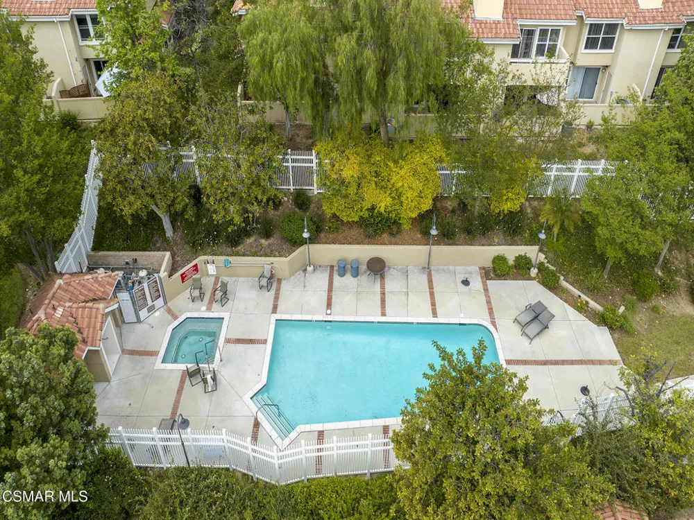 2731 Erringer Road #28 Simi Valley, CA 93065