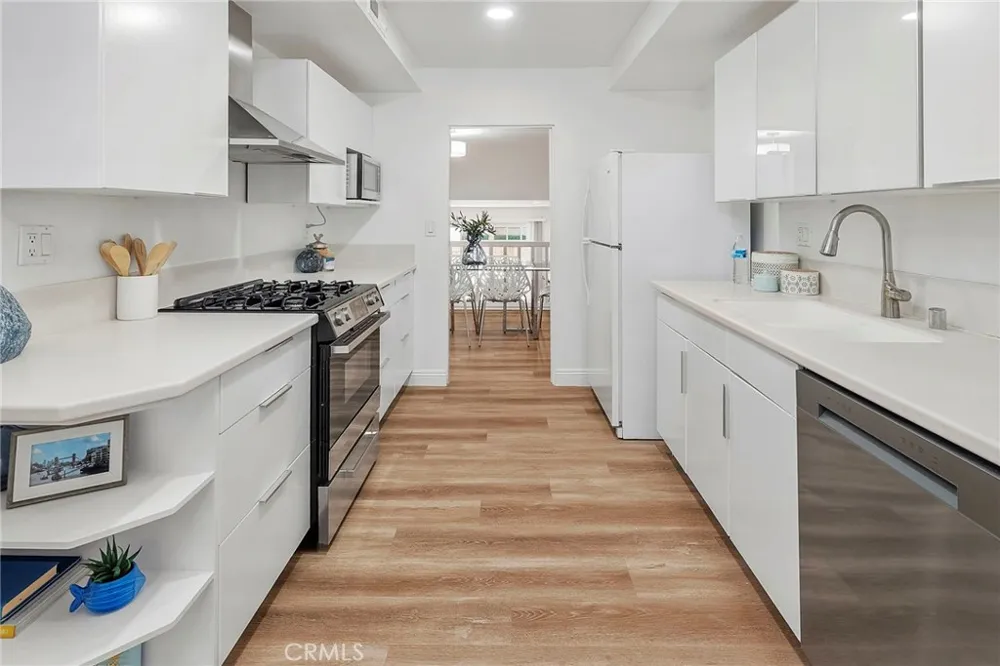4738 La Villa Marina #H Marina del Rey, CA 90292