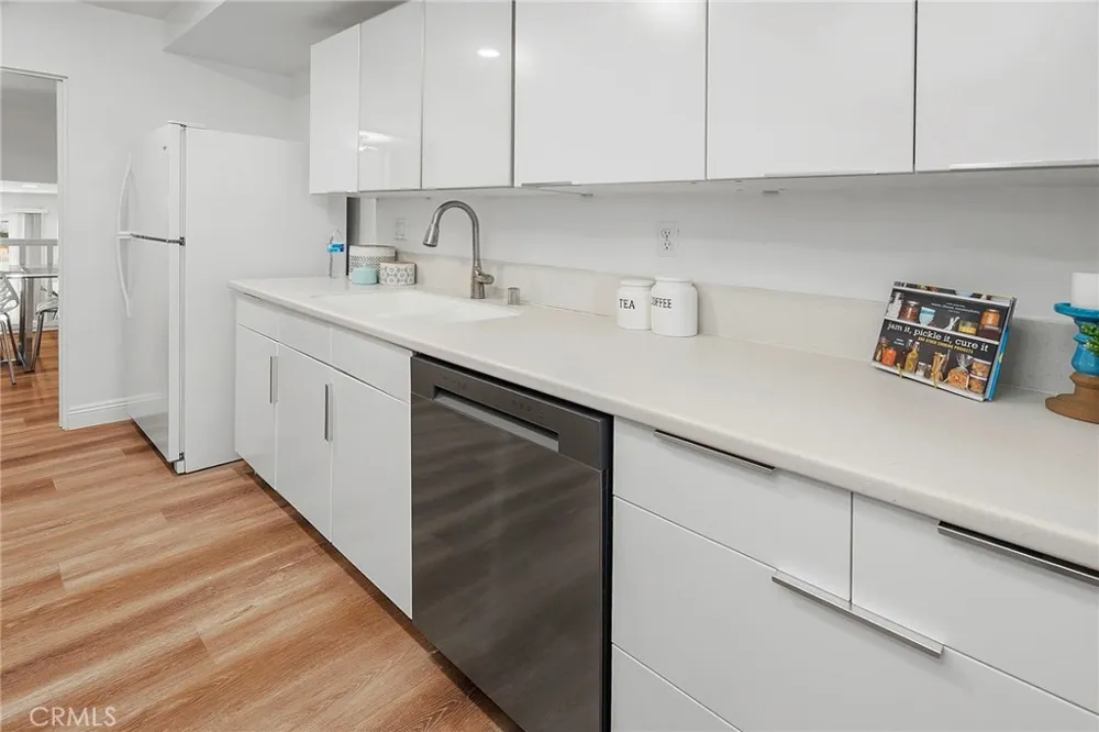 4738 La Villa Marina #H Marina del Rey, CA 90292