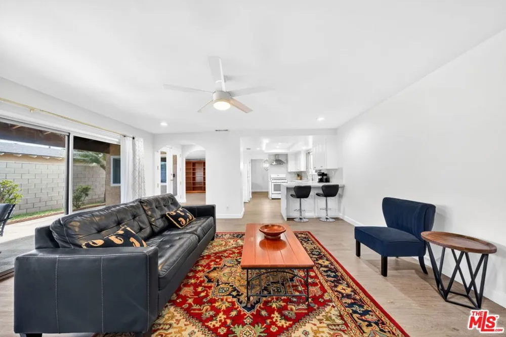 10829 Firmona Avenue Inglewood, CA 90304