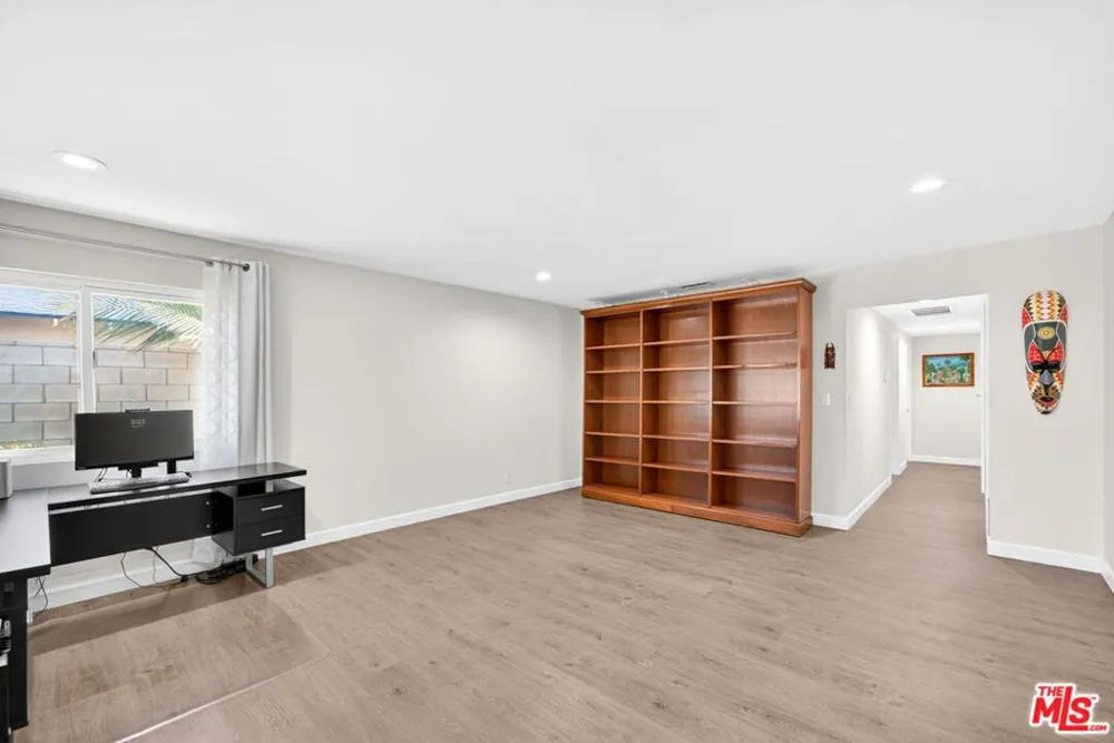 10829 Firmona Avenue Inglewood, CA 90304
