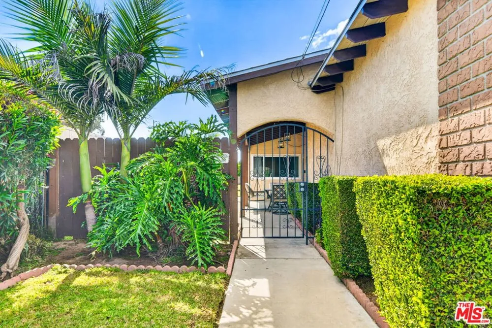 10829 Firmona Avenue Inglewood, CA 90304