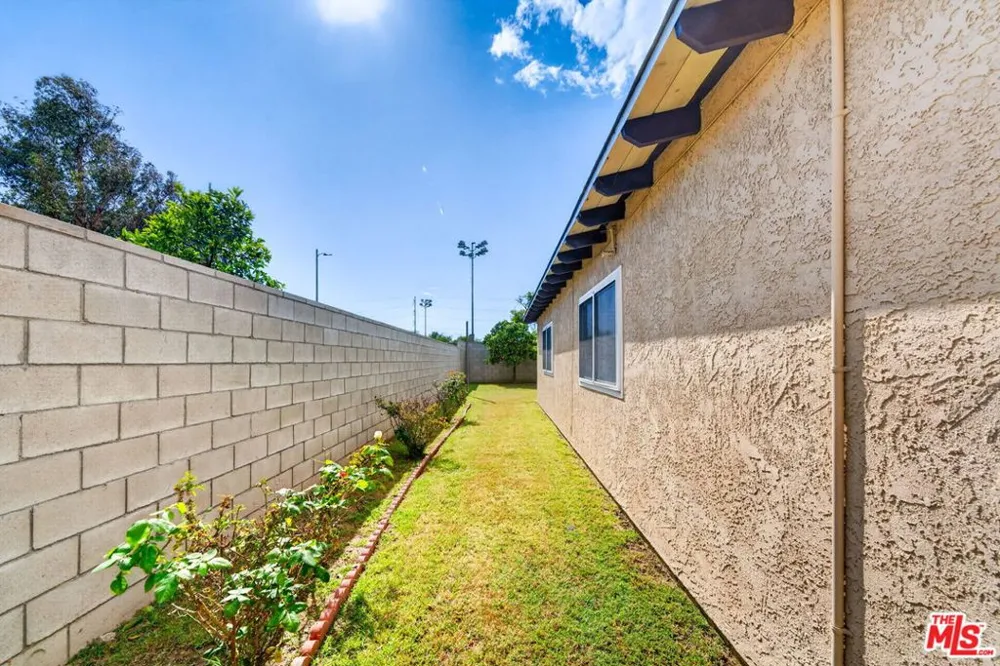 10829 Firmona Avenue Inglewood, CA 90304