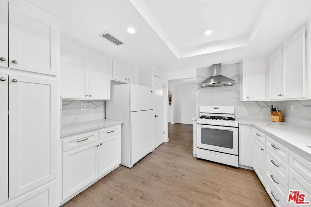 10829 Firmona Avenue Inglewood, CA 90304