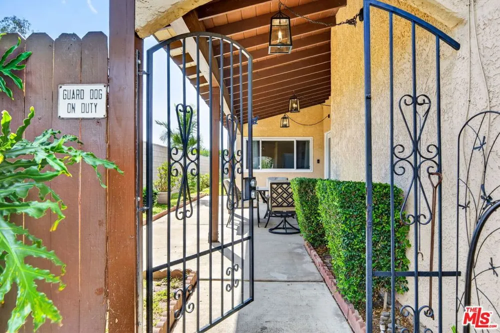 10829 Firmona Avenue Inglewood, CA 90304
