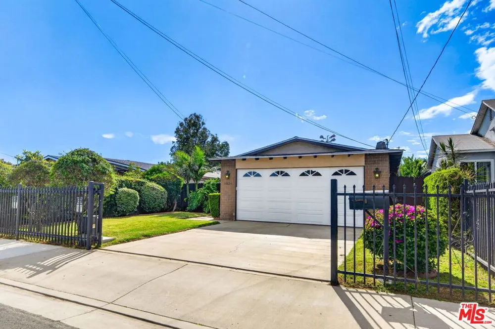 10829 Firmona Avenue Inglewood, CA 90304