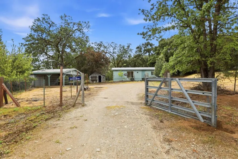 41800 Tassajara Road Carmel Valley, CA 93924
