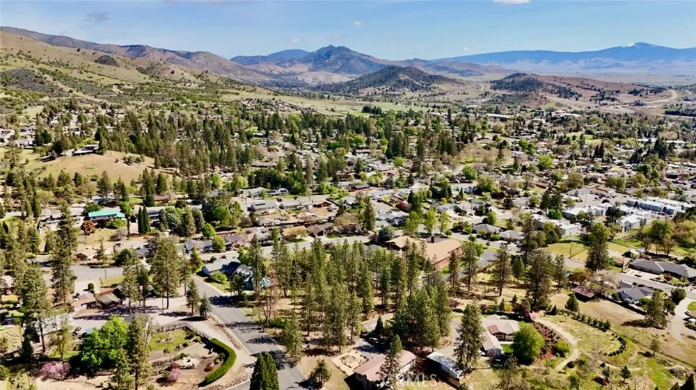 s Lang Way Yreka, CA 96097