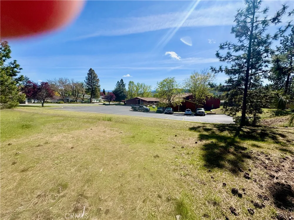 s Lang Way Yreka, CA 96097