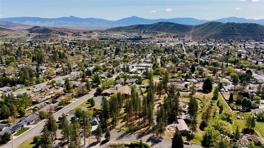 s Lang Way Yreka, CA 96097