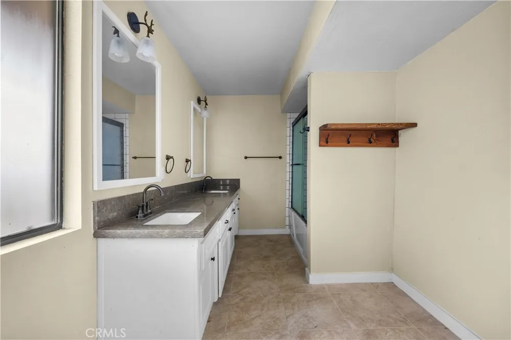 29570 Butterfield Tehachapi, CA 93561