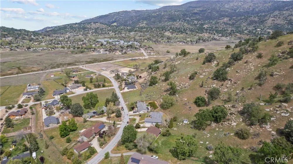 29570 Butterfield Tehachapi, CA 93561