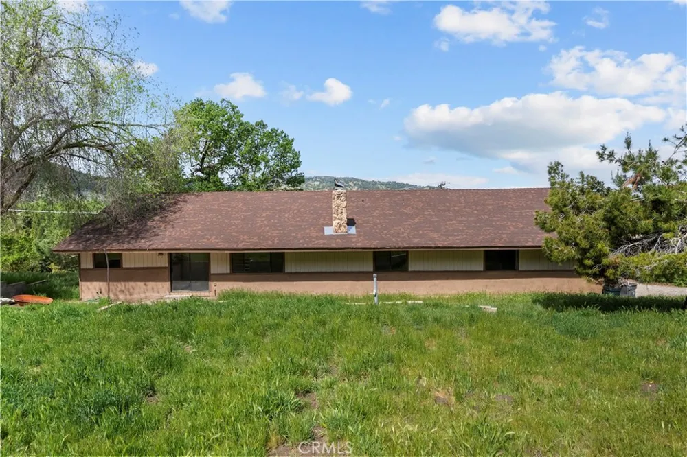 29570 Butterfield Tehachapi, CA 93561