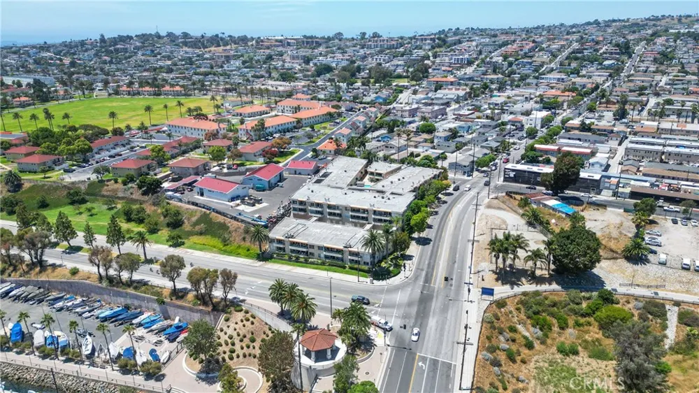 2222 S Mesa #8 San Pedro, CA 90731